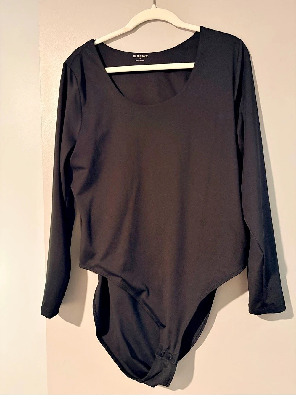 Old Navy Long-Sleeve Scoop-Neck Bodysuit Black